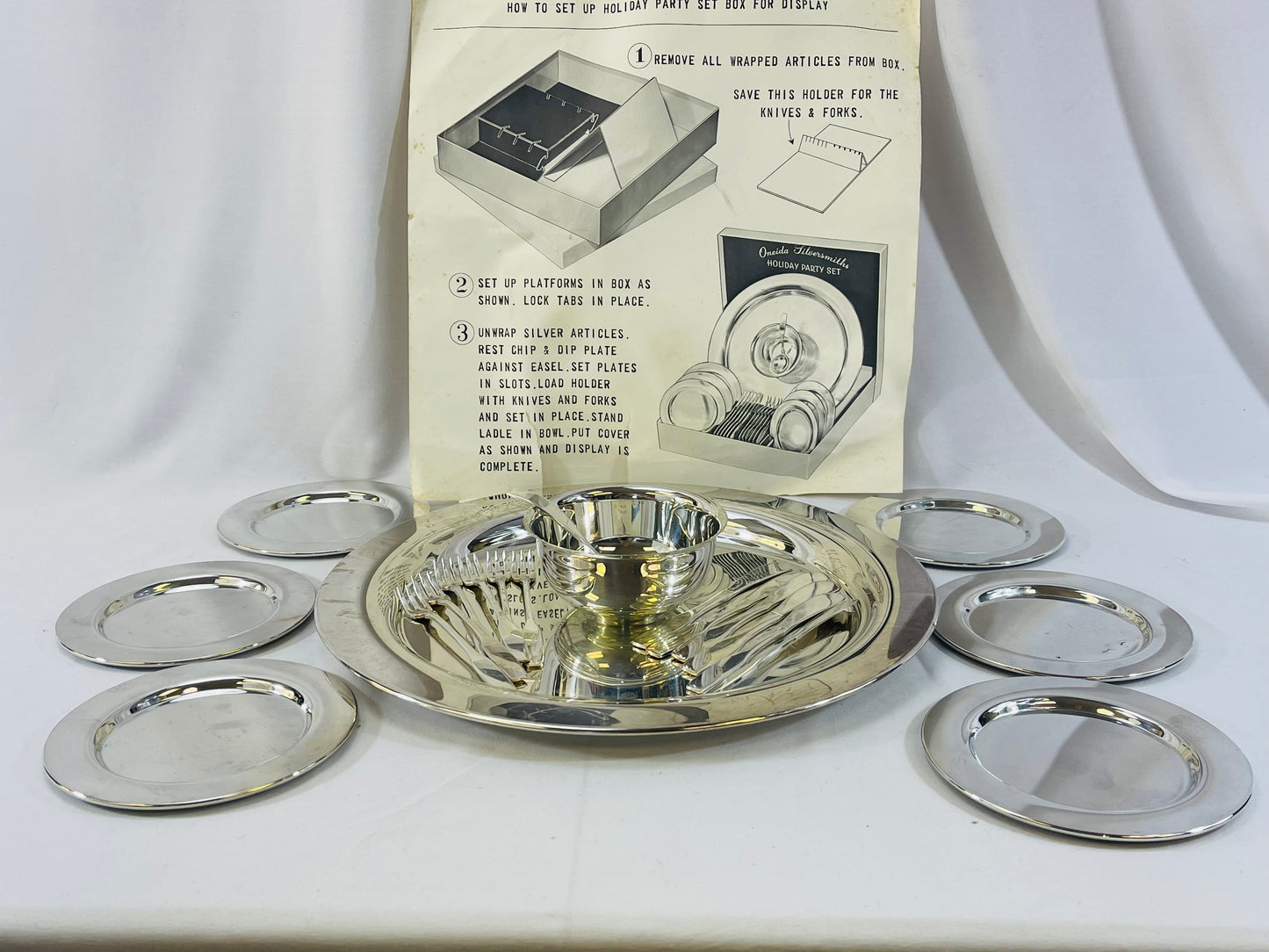 Oneida Holiday Party Set in Original Box