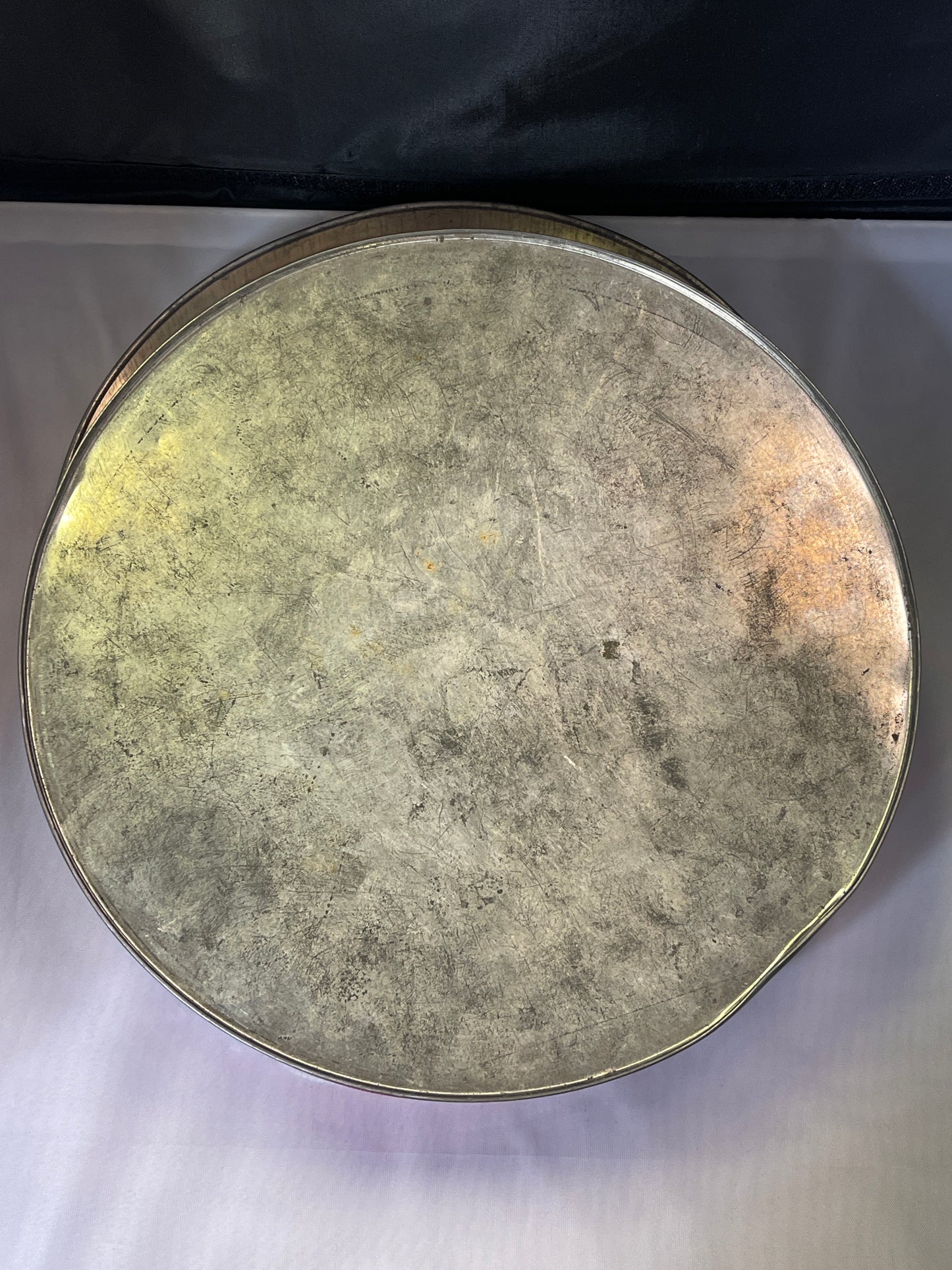 Vintage Playful Kitten Tin