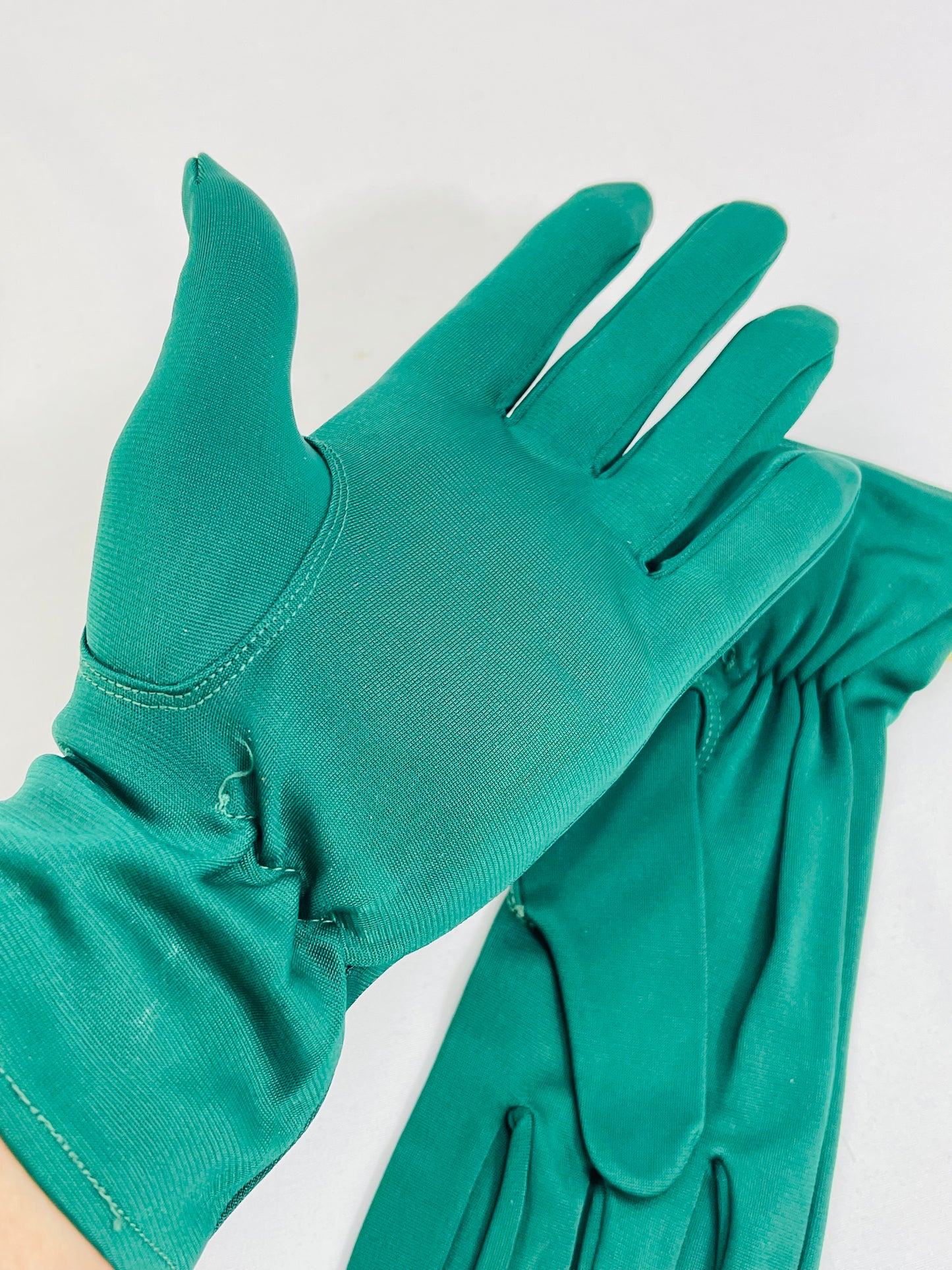 NOS Green Gloves