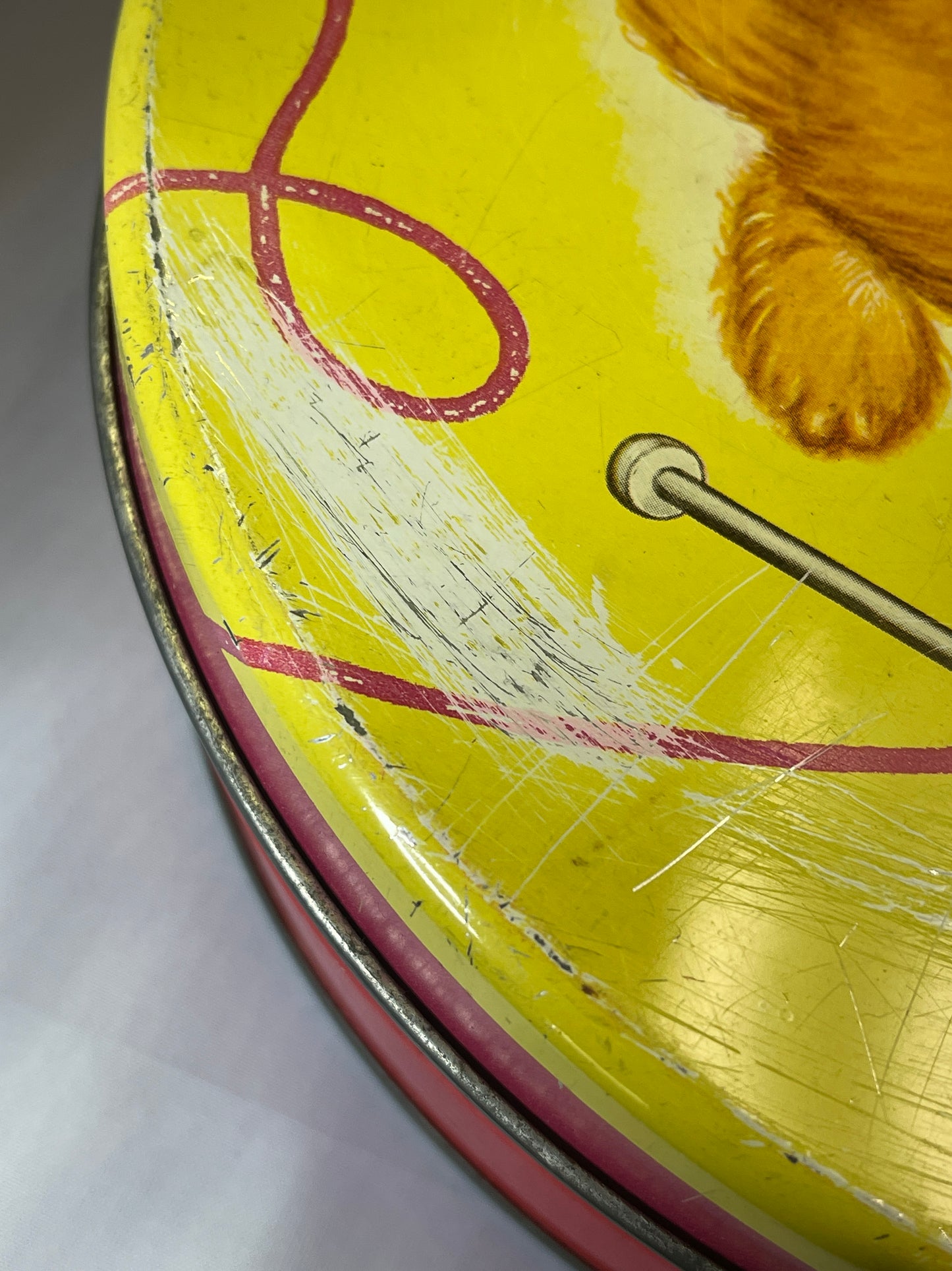 Vintage Playful Kitten Tin