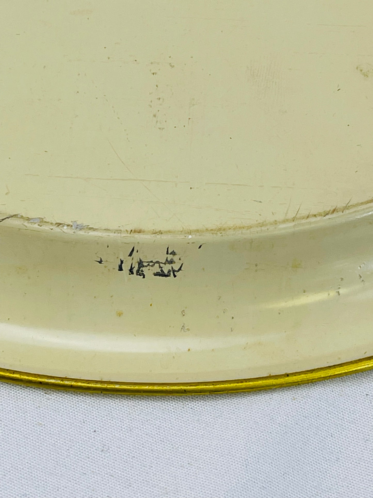 Dagger Decorated Ware Tin Trays