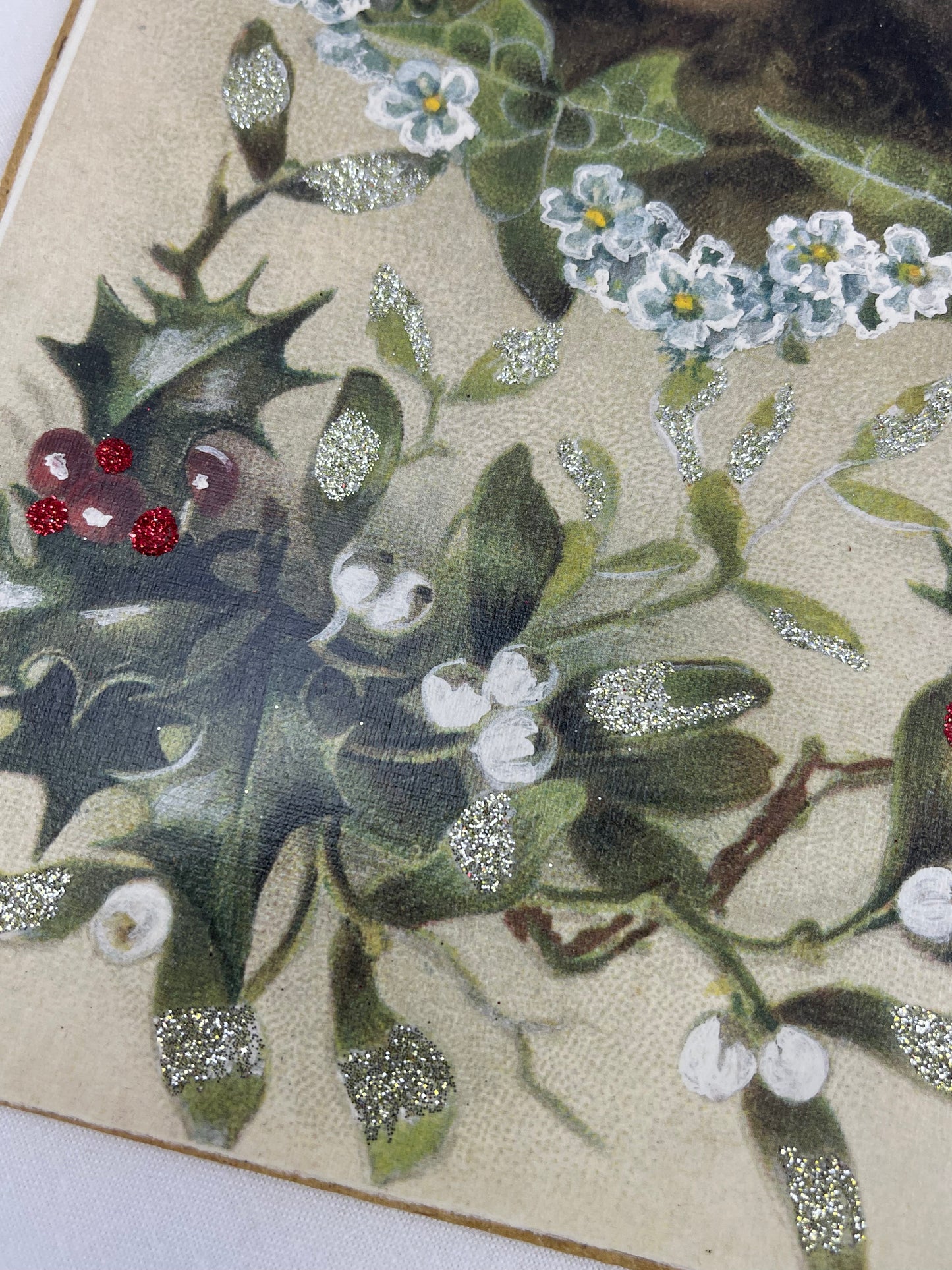 Decorative holiday wall hanging