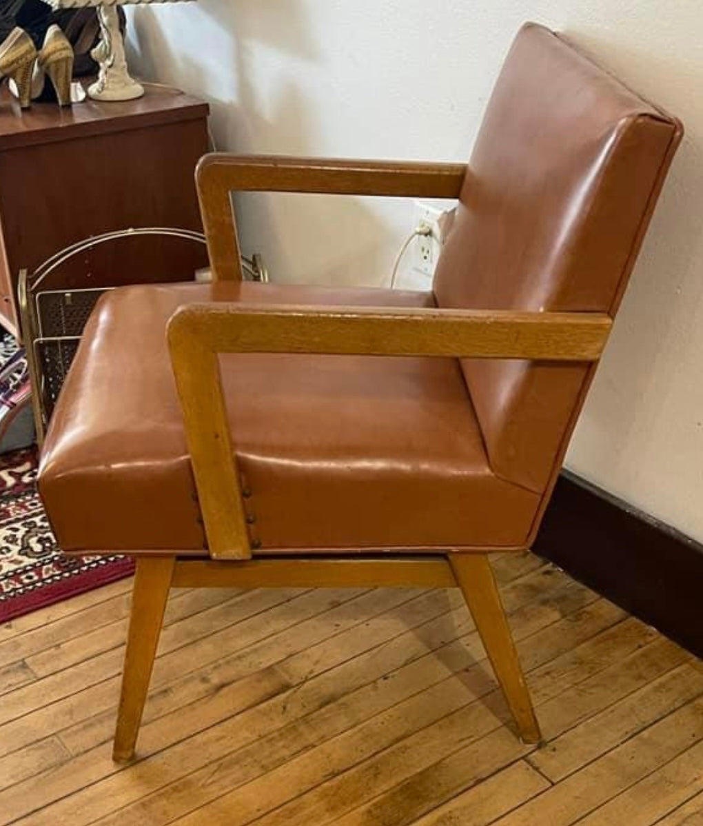 The Milwaukee Chair Company Brown Vinyl & Wood Chair