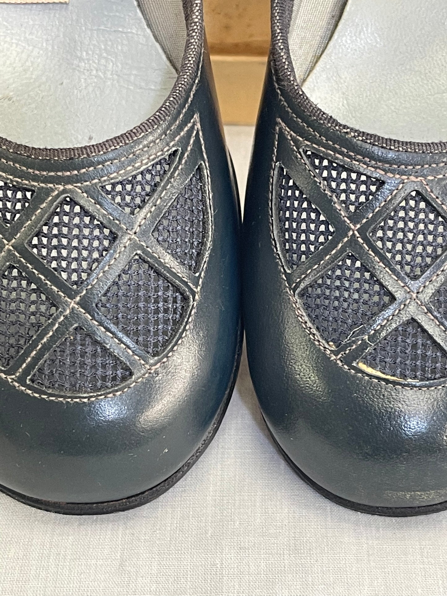 NOS Poll-Parrot Girl’s Navy Leather Shoes