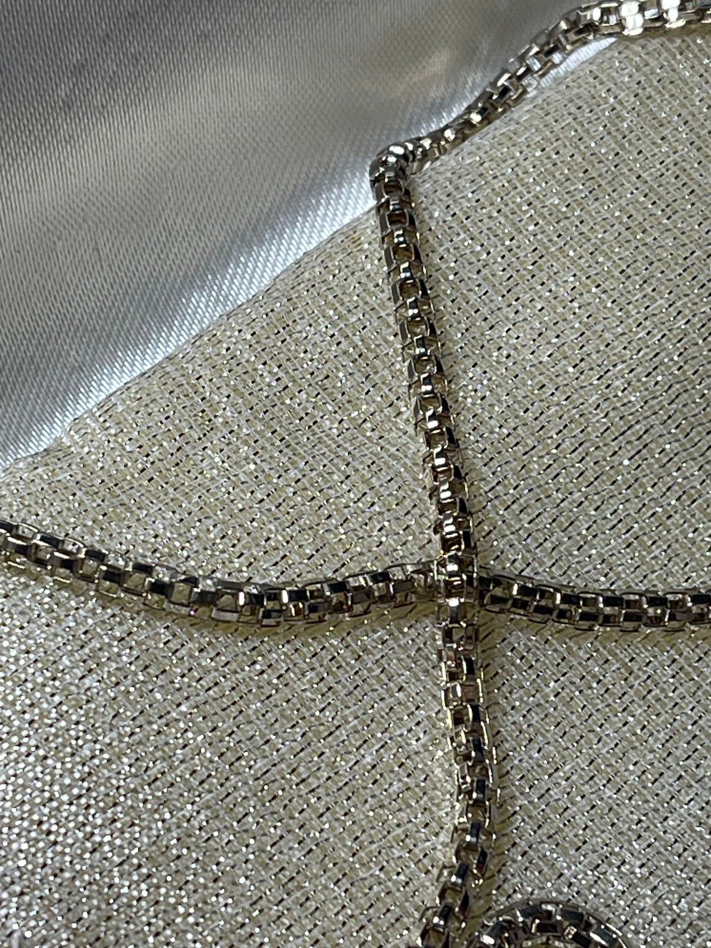 La Regale Hong Kong Beaded Purse