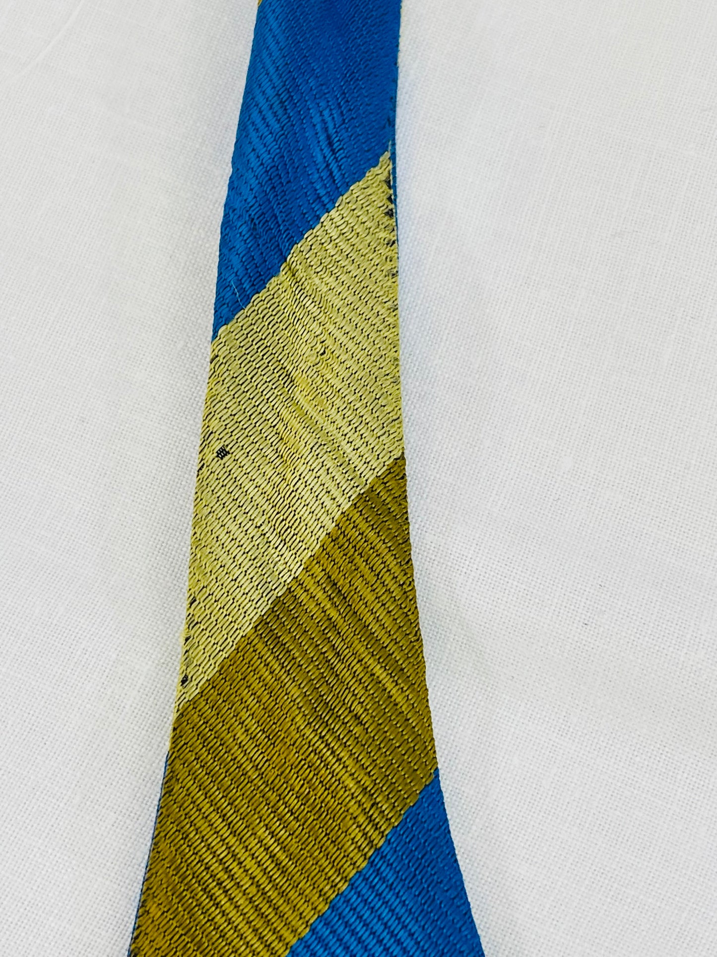 Vintage Blue & Gold Bow Tie