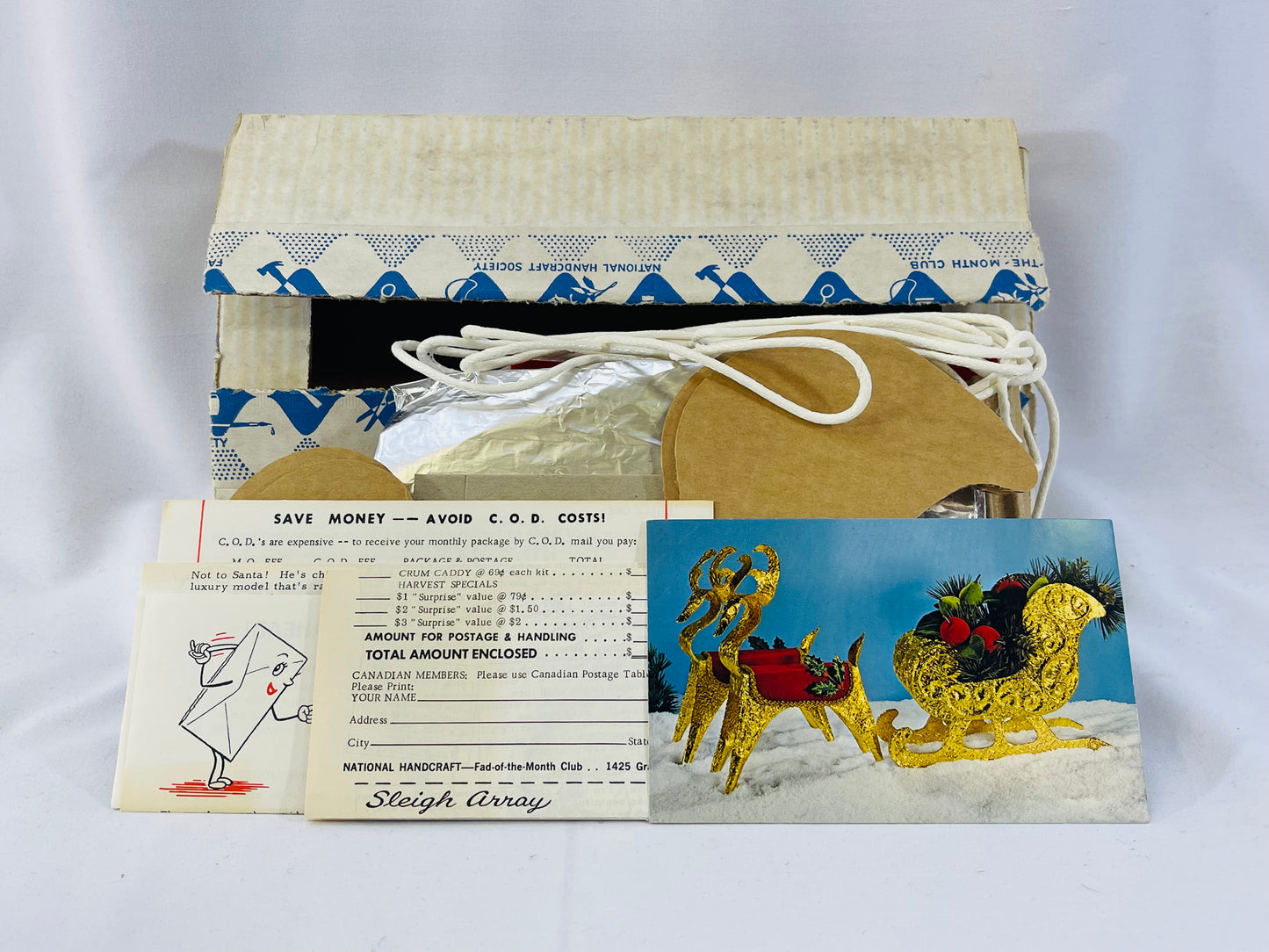 Vintage Fad of the Month Craft Project - Xmas Sleigh