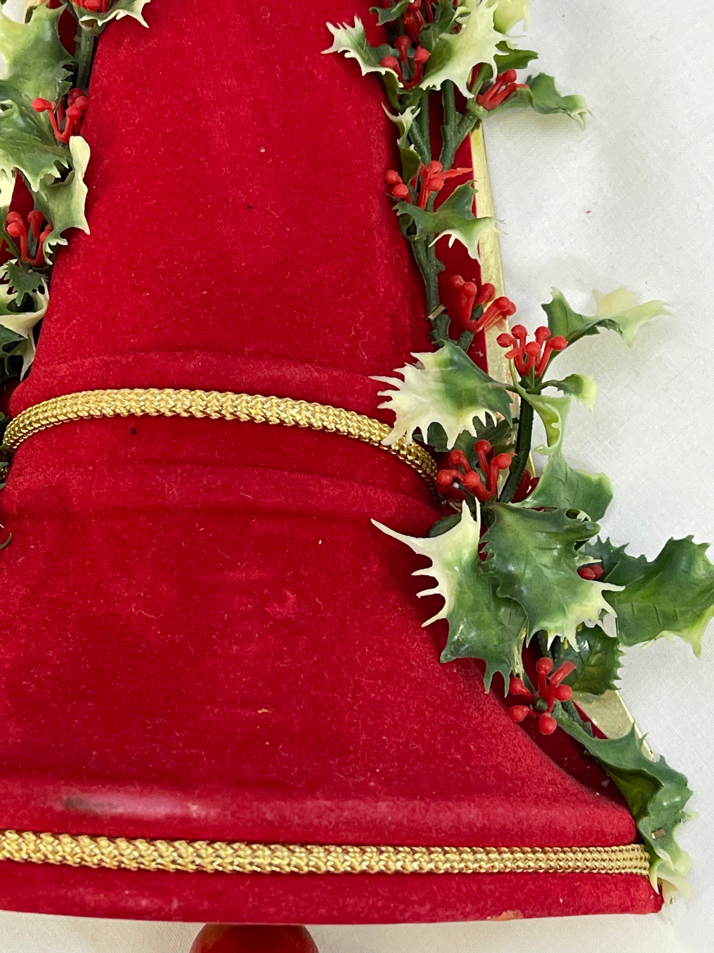 Hanging Velvet Bell