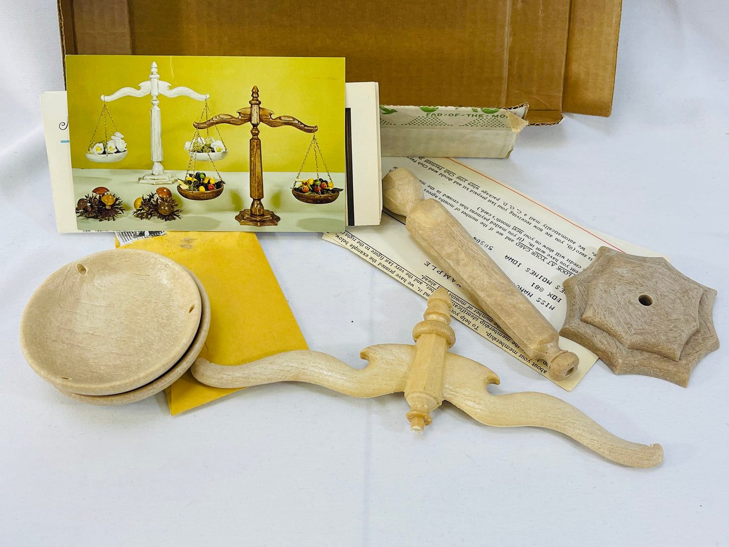 Vintage Fad of the Month Craft Project - Decorative Scales