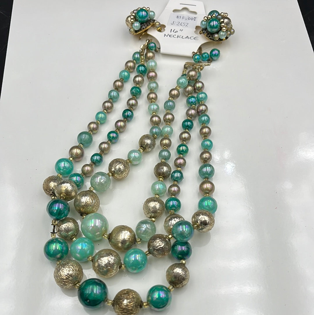 Gold and Green necklace and clip earring set