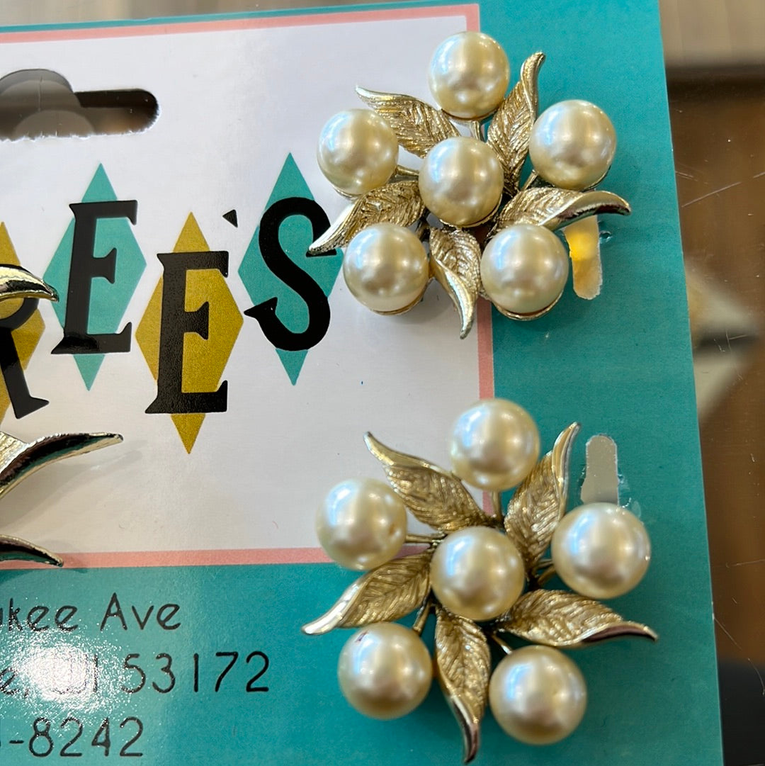 Emmons Gold & Pearl brooch and clip earrings