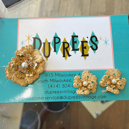 Sarah Coventry “Splendor” brooch & clip earrings