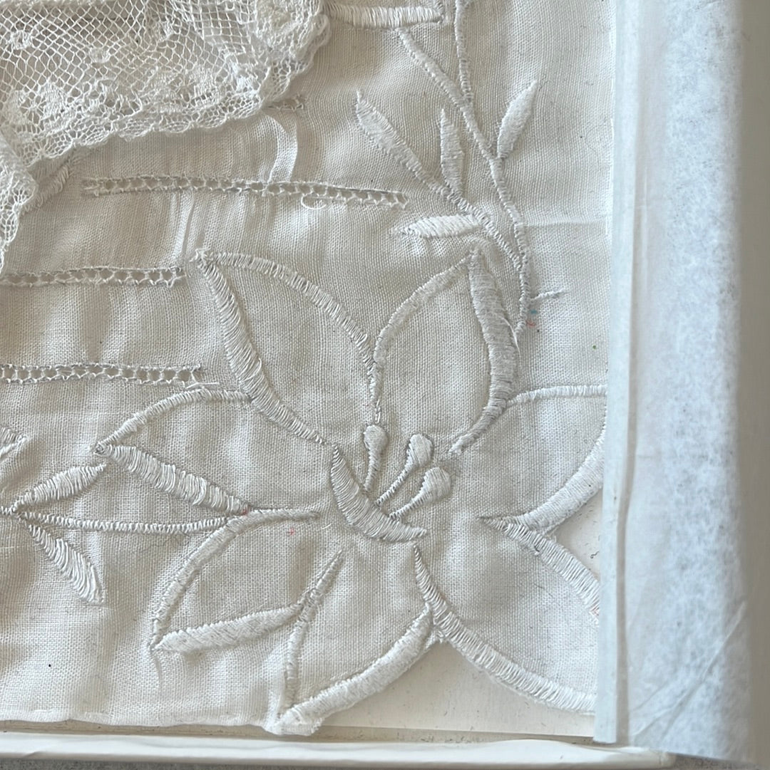 Hand embroidered hanky set