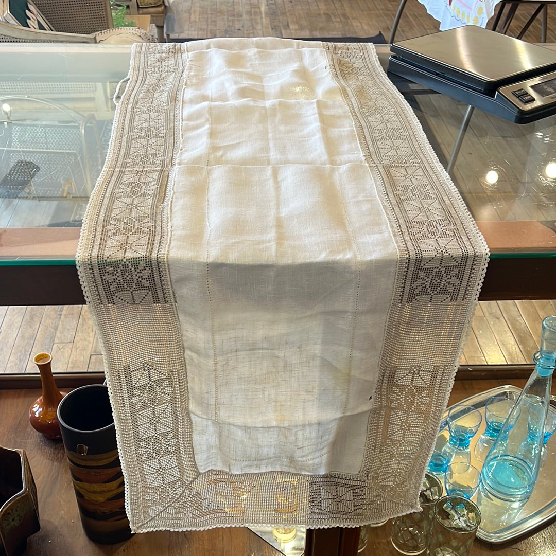 Ecru table runner