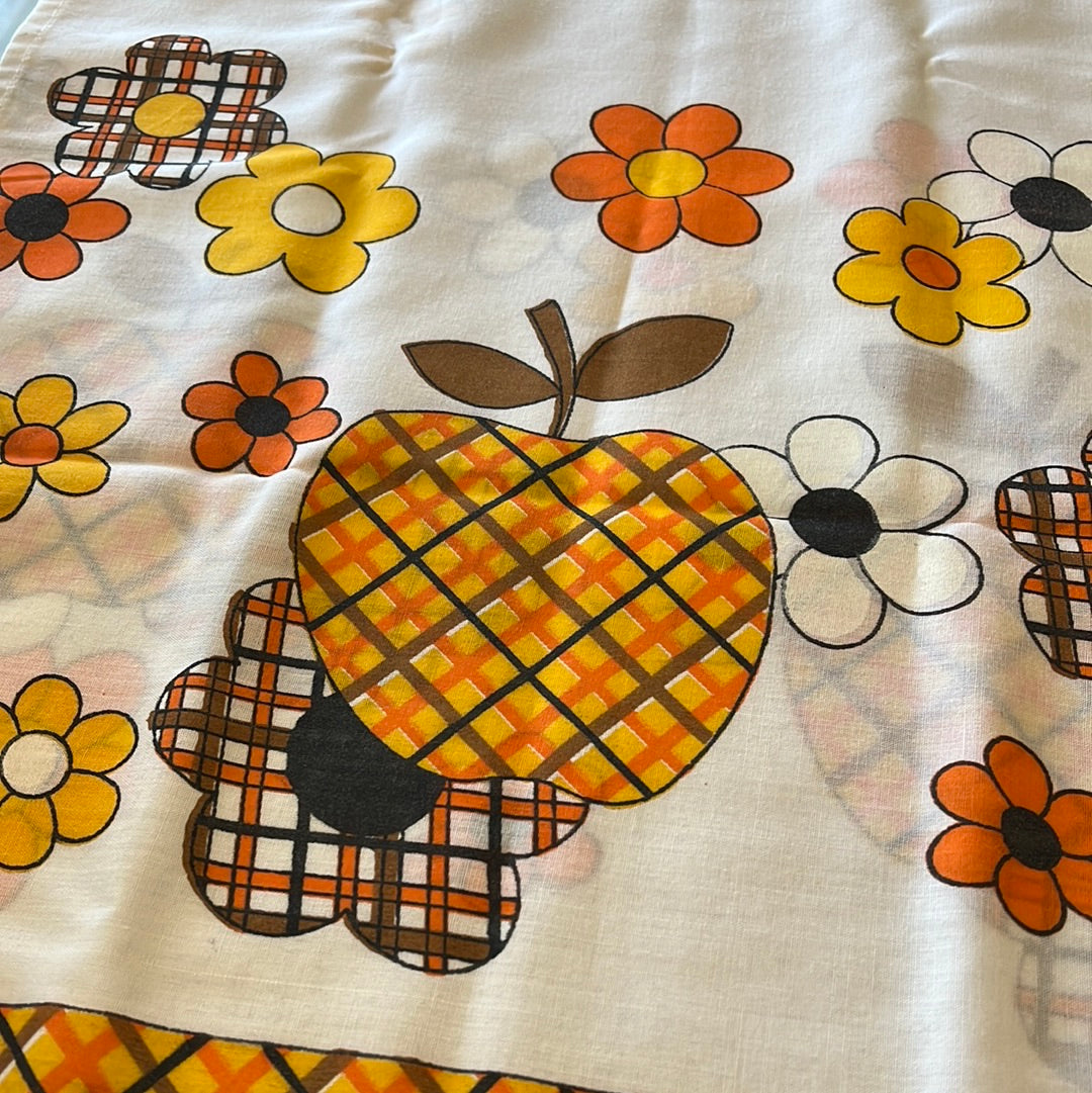 2 curtain panels