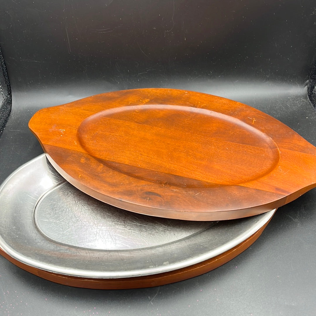 Set of 2 plates