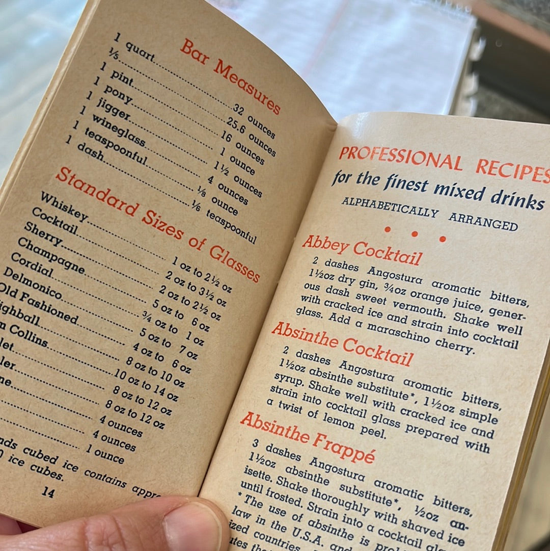 1964 Angostura Bitters Professional mixing guide