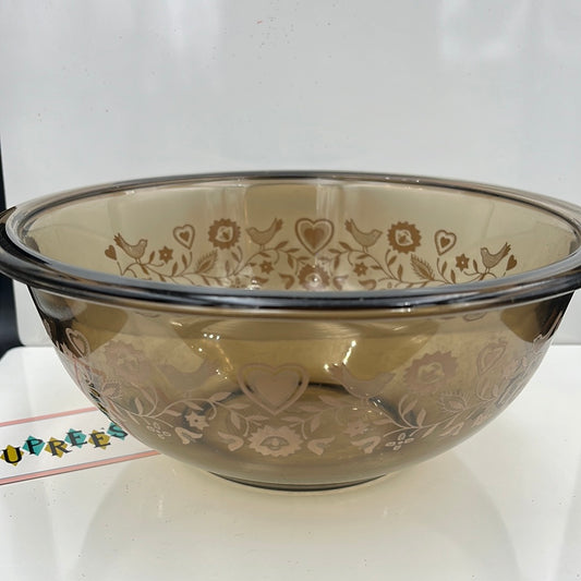 Brown Pyrex bowl