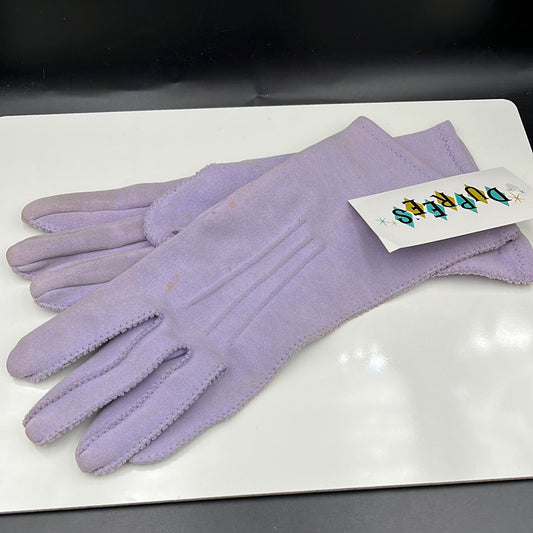 Lilac gloves