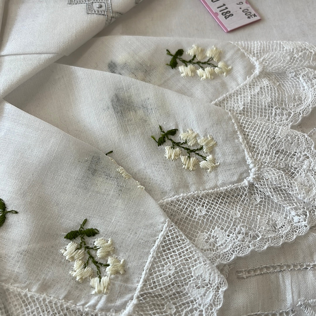 Hand embroidered hanky set