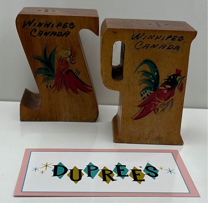 Wood salt and pepper shaker
