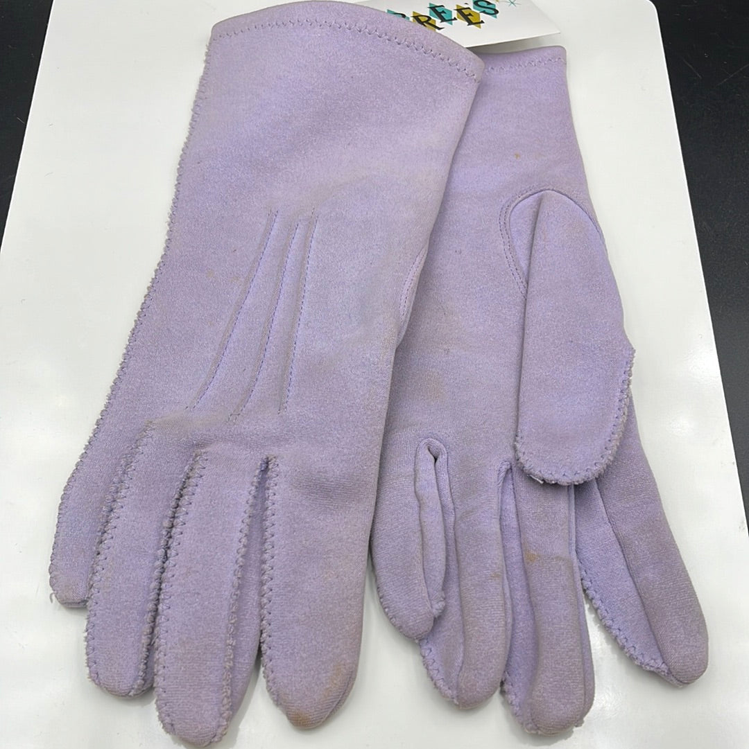 Lilac gloves