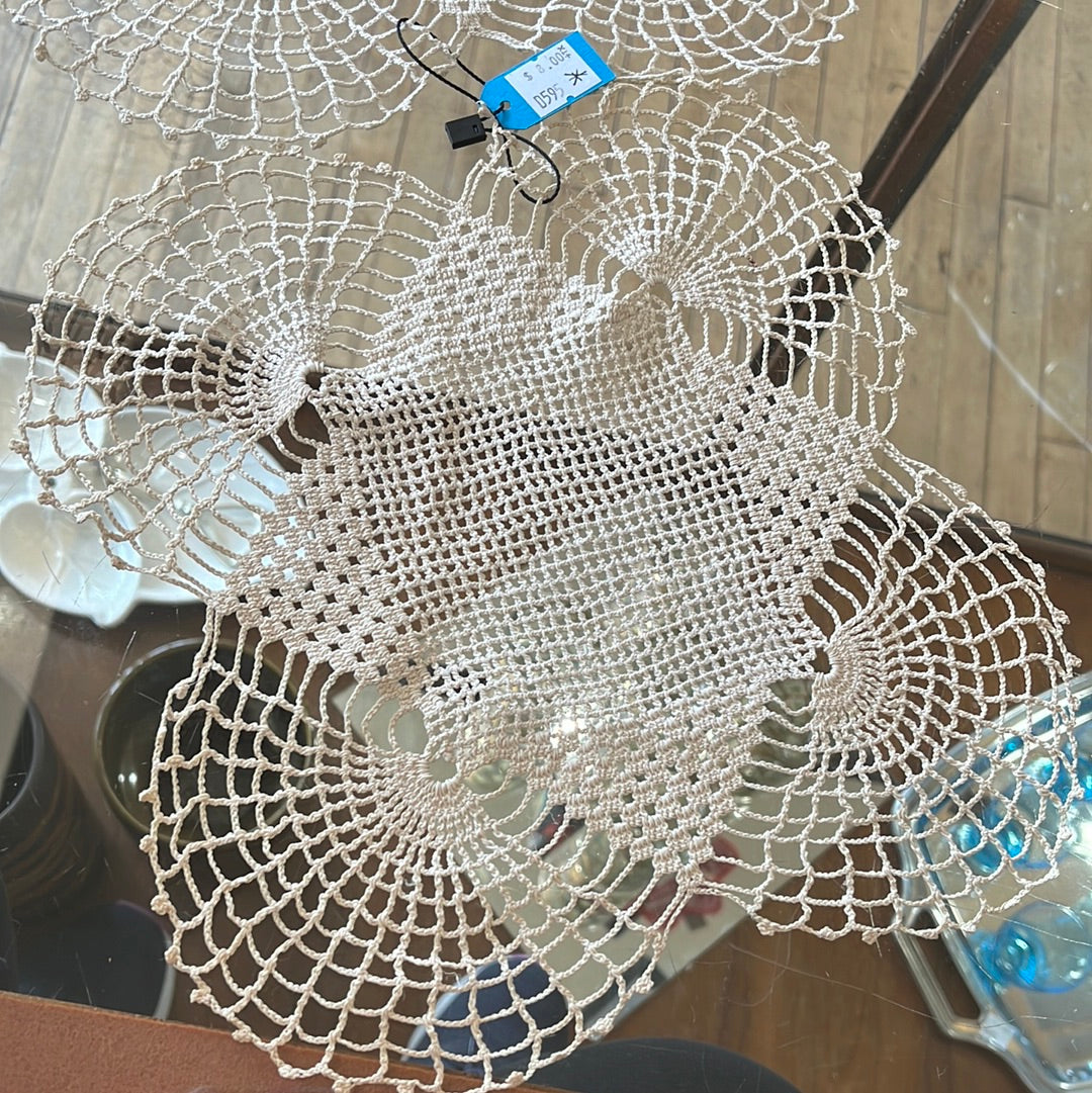 Set of 2 Ivory crocheted doilies