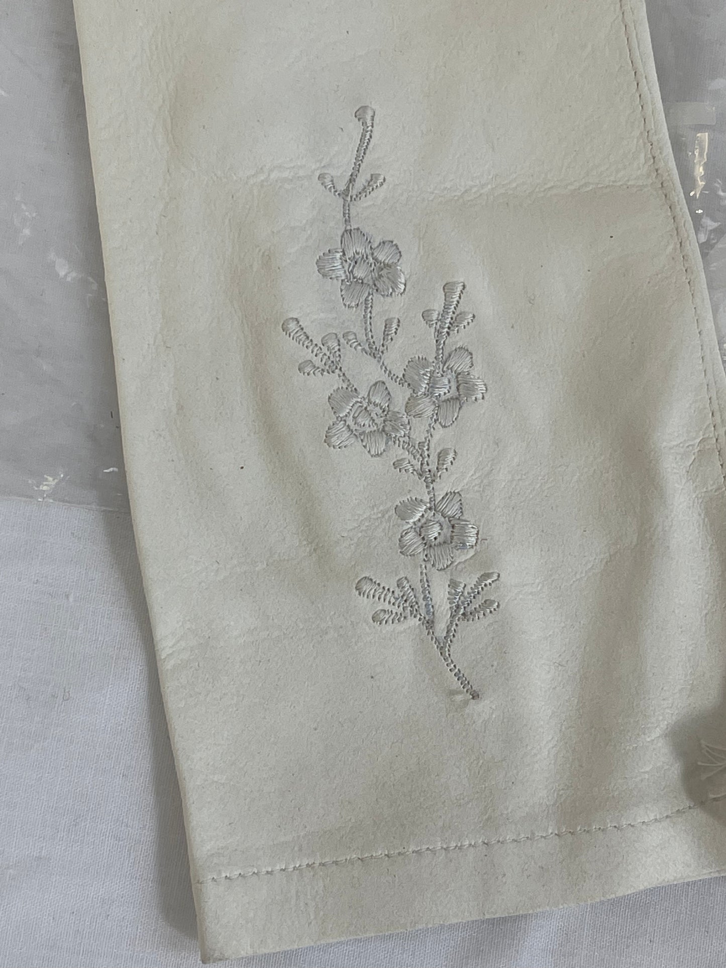 White NOS Fownes Leather Gloves
