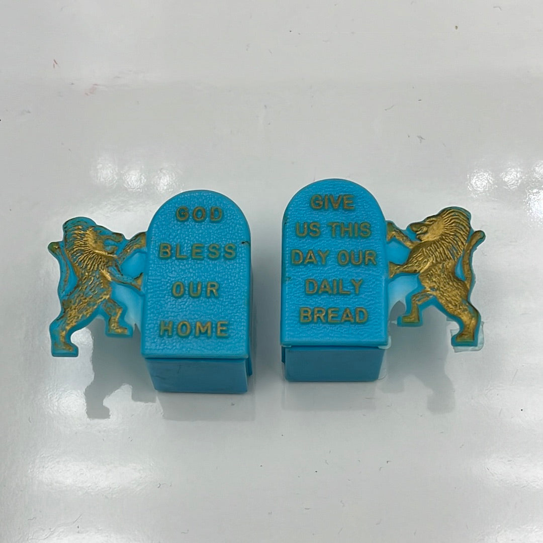 Blue salt and pepper shakers