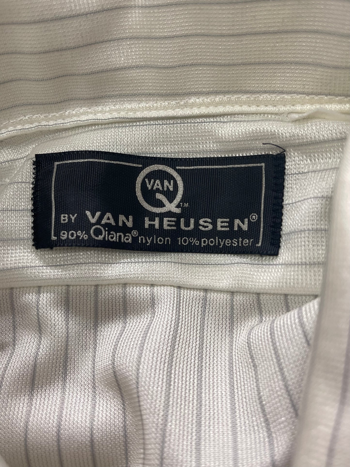 Men’s White Van Heusen Button Up Shirt