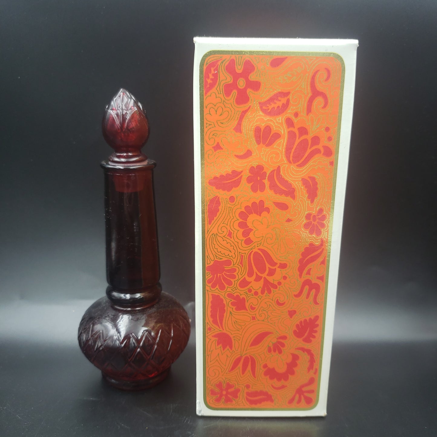 Avon Garnet Bud Vase w/Somewhere cologne
