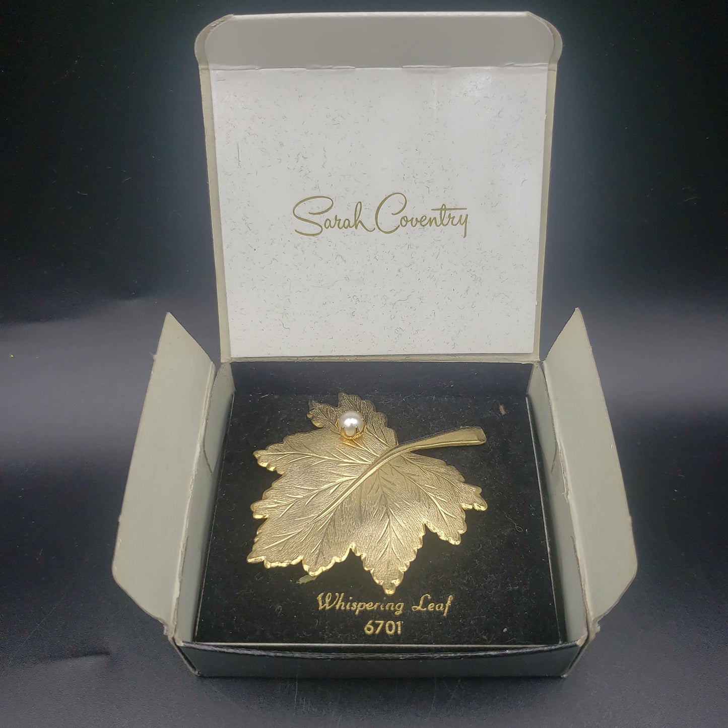 Sarah Coventry Whispering Leaf broach