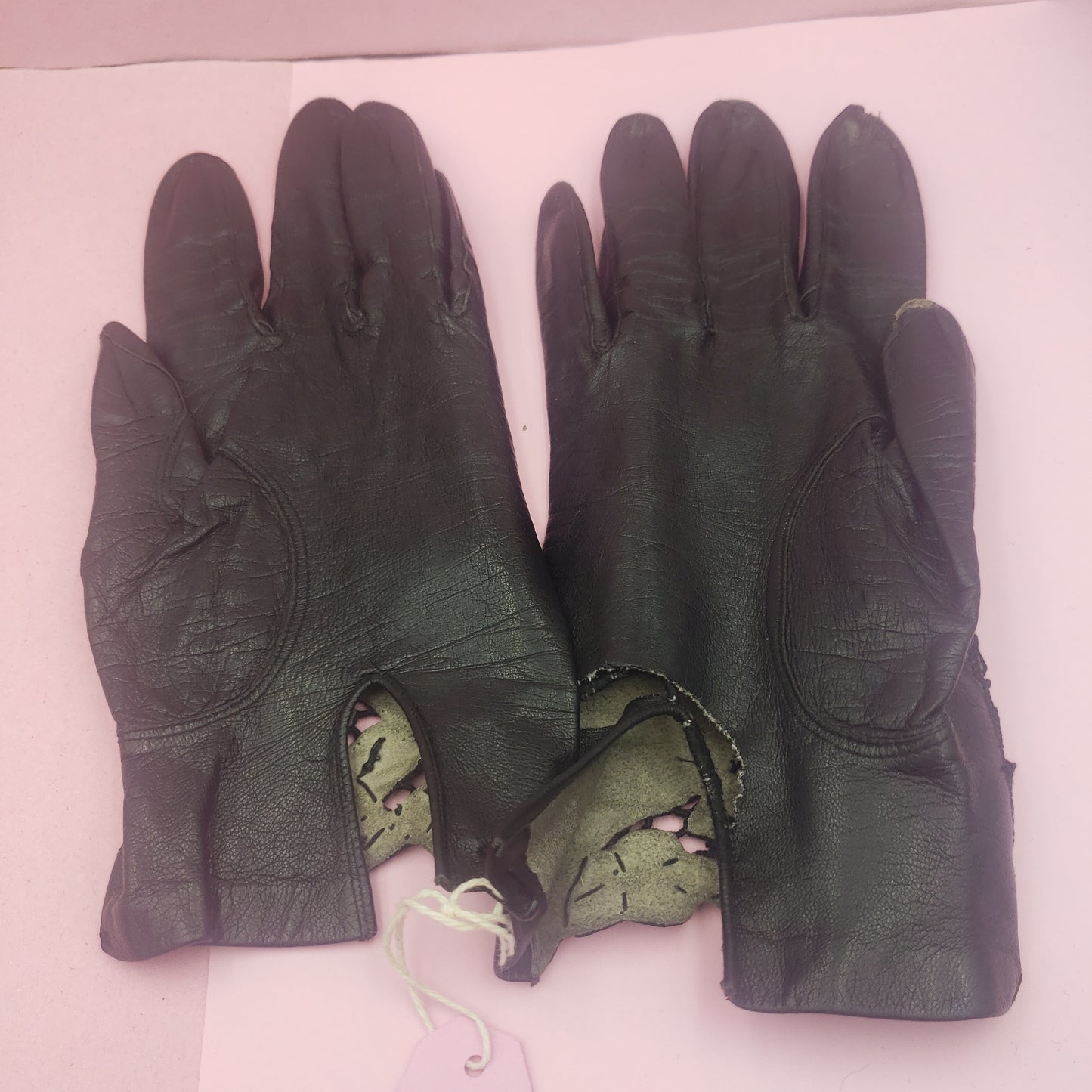 Black leather cutout gloves