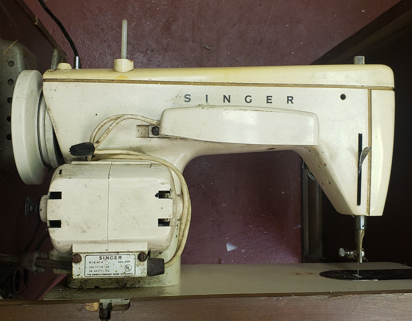 Singer BZB 60-8 Sewing Machine