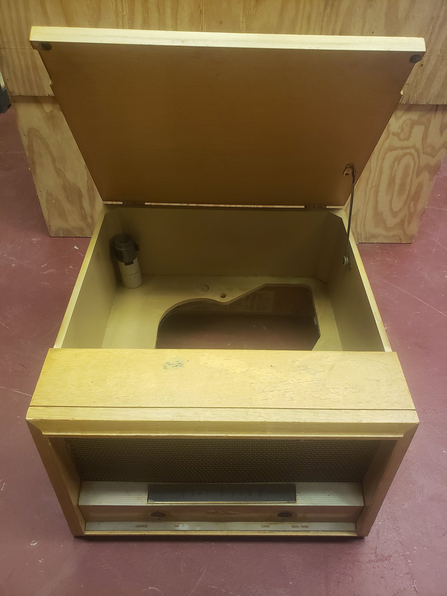 Silvertone Turntable Case