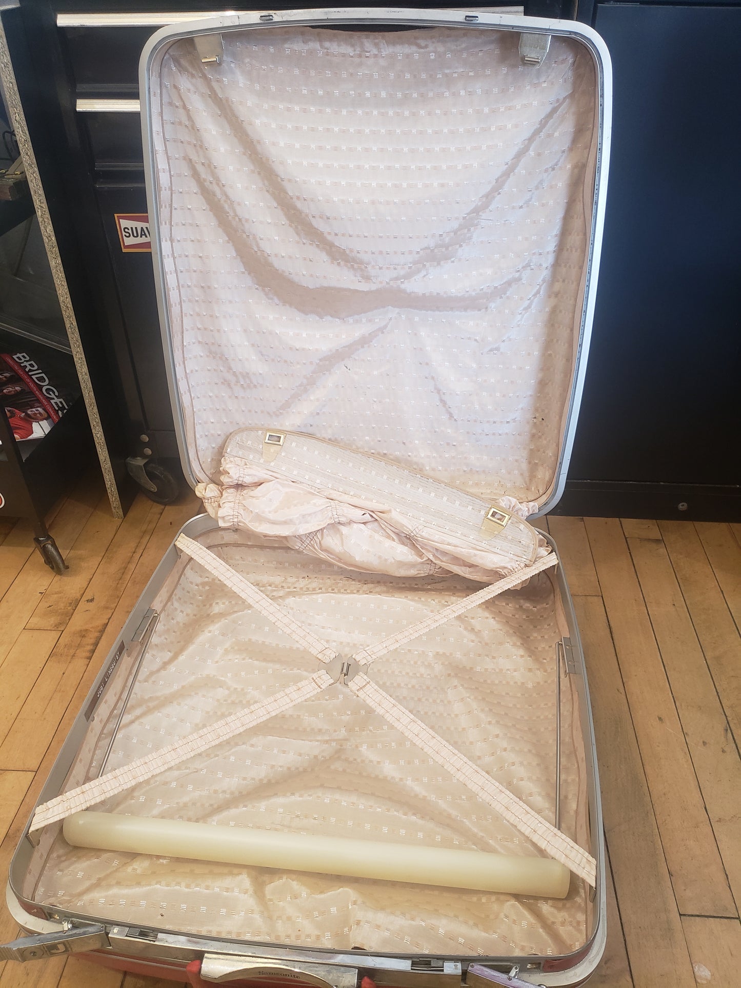 Red Samsonite Hard Suitcase Set