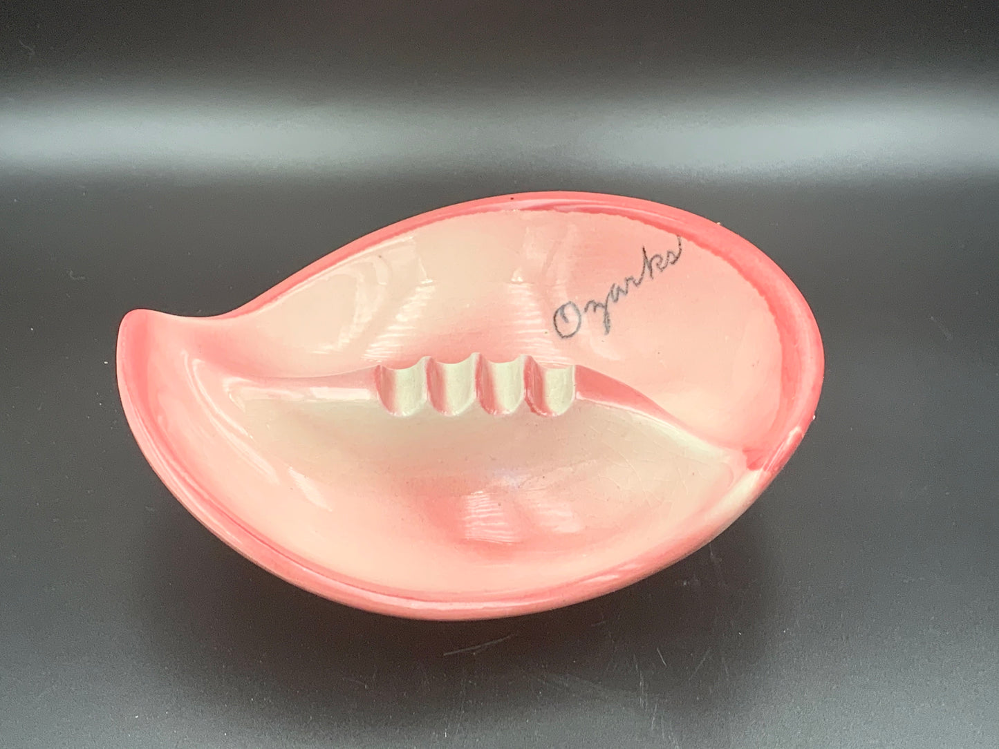 Vintage souvenir pink Ozarks ashtray