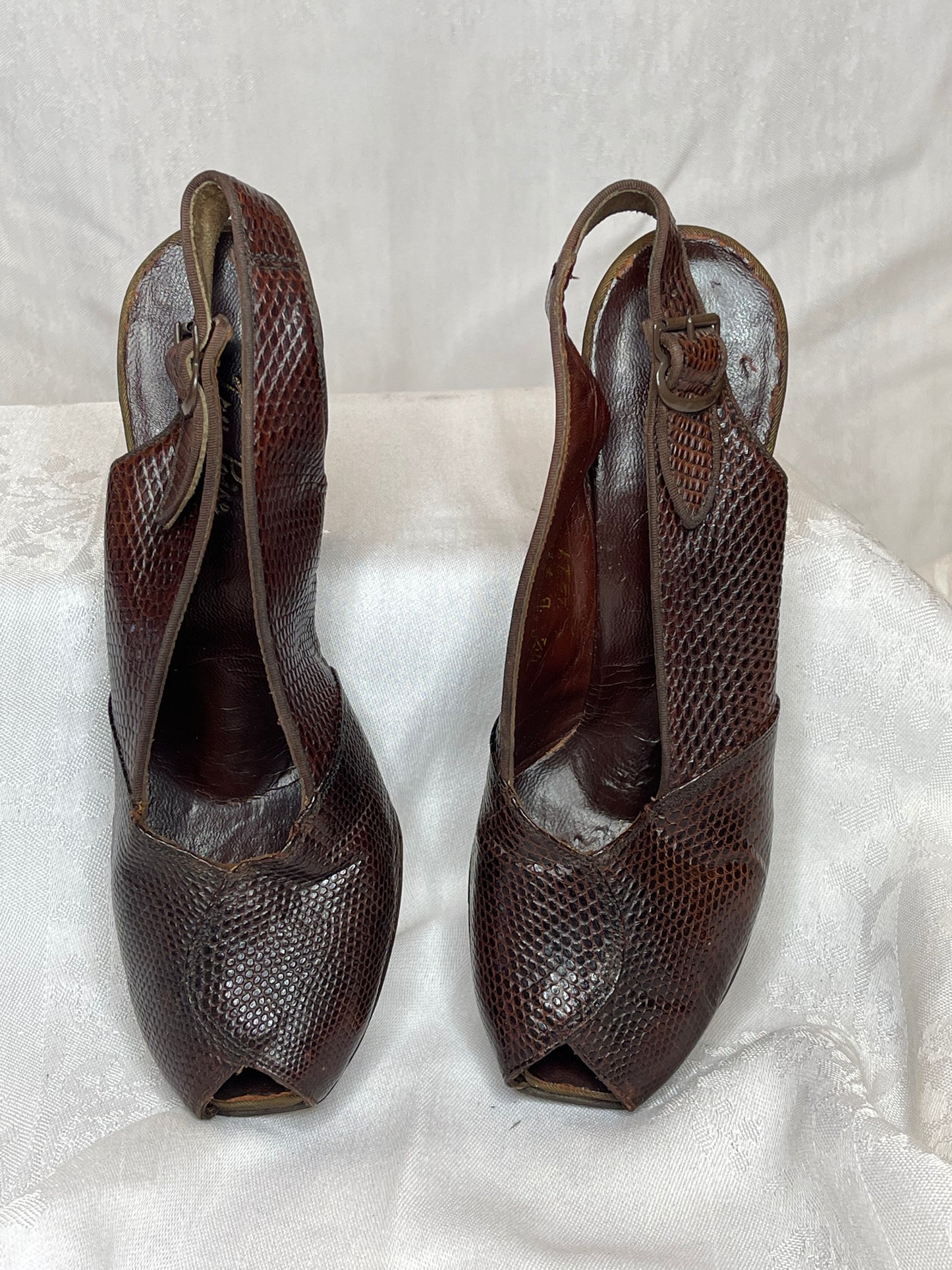 40s dark brown alligator sling backs