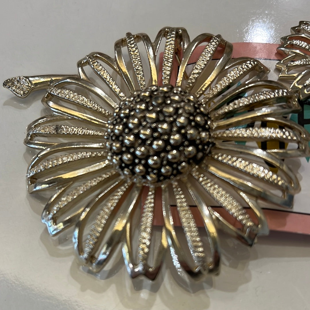 Sarah Coventry brooch & earring set