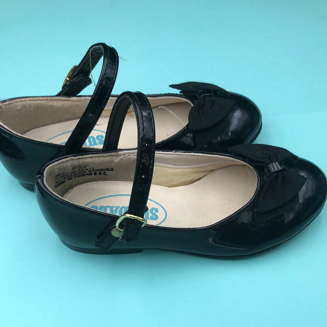 Patent Leather Mary Jane with bow