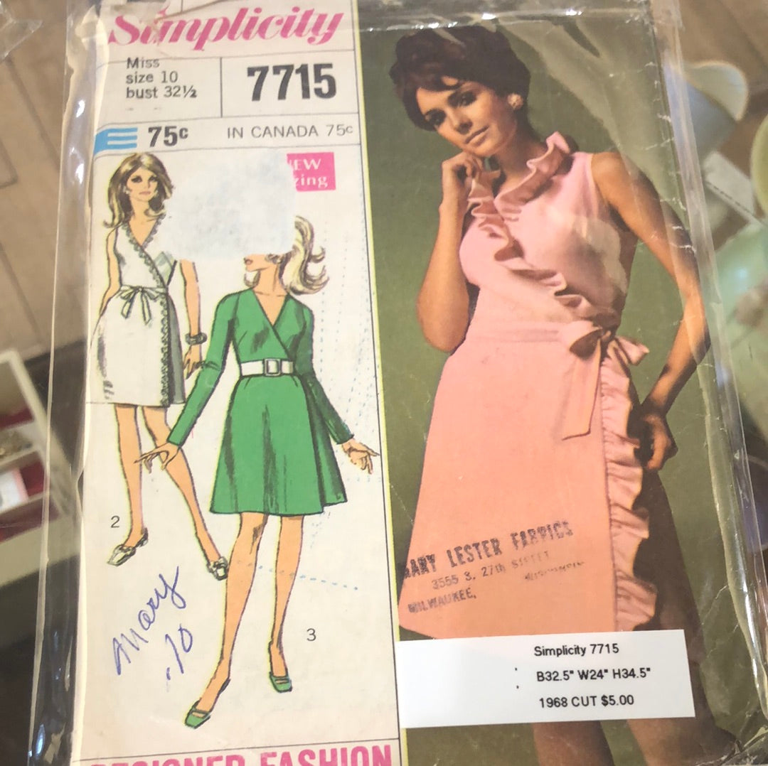 Simplicity 7715