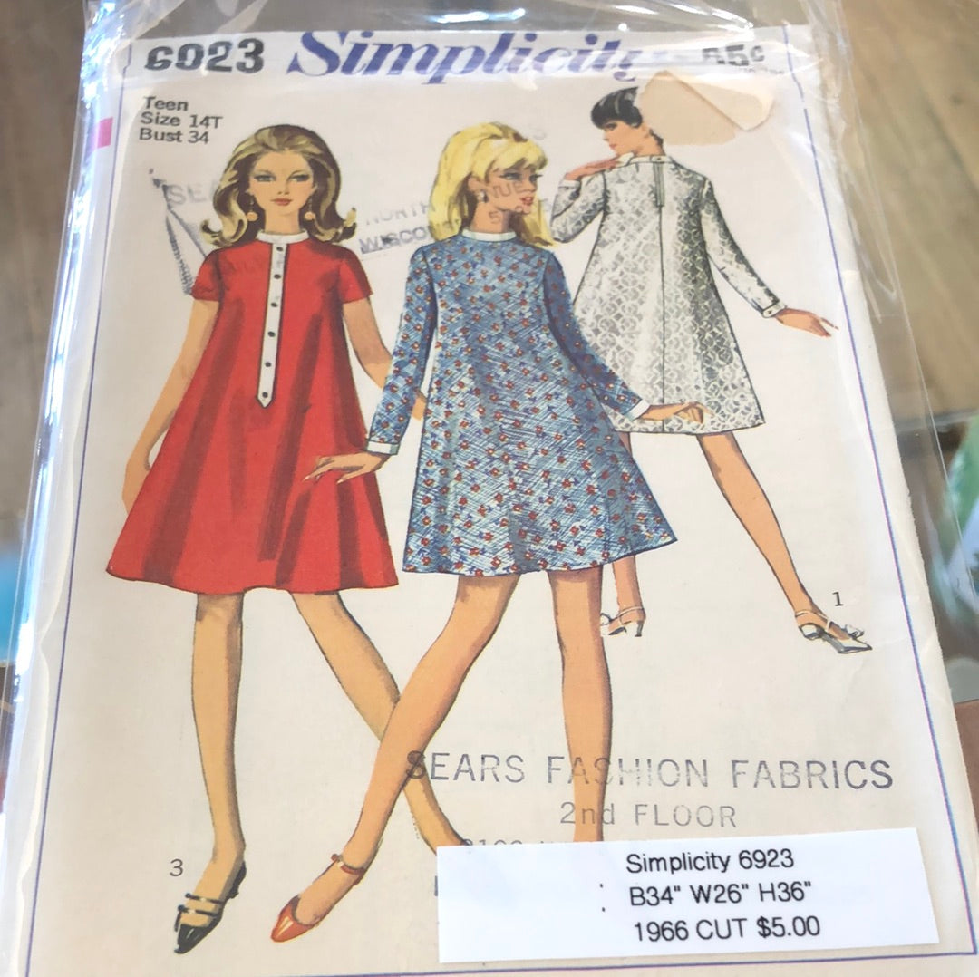 Simplicity 6923