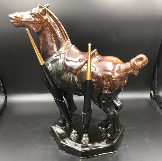 Equestrian desk pen set