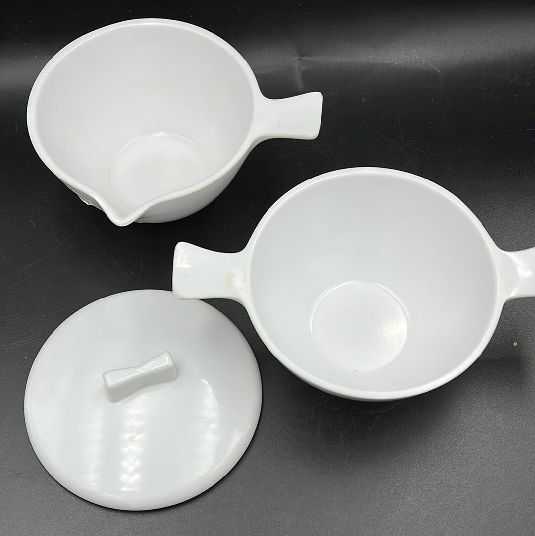 White Mel Mac sugar and creamer