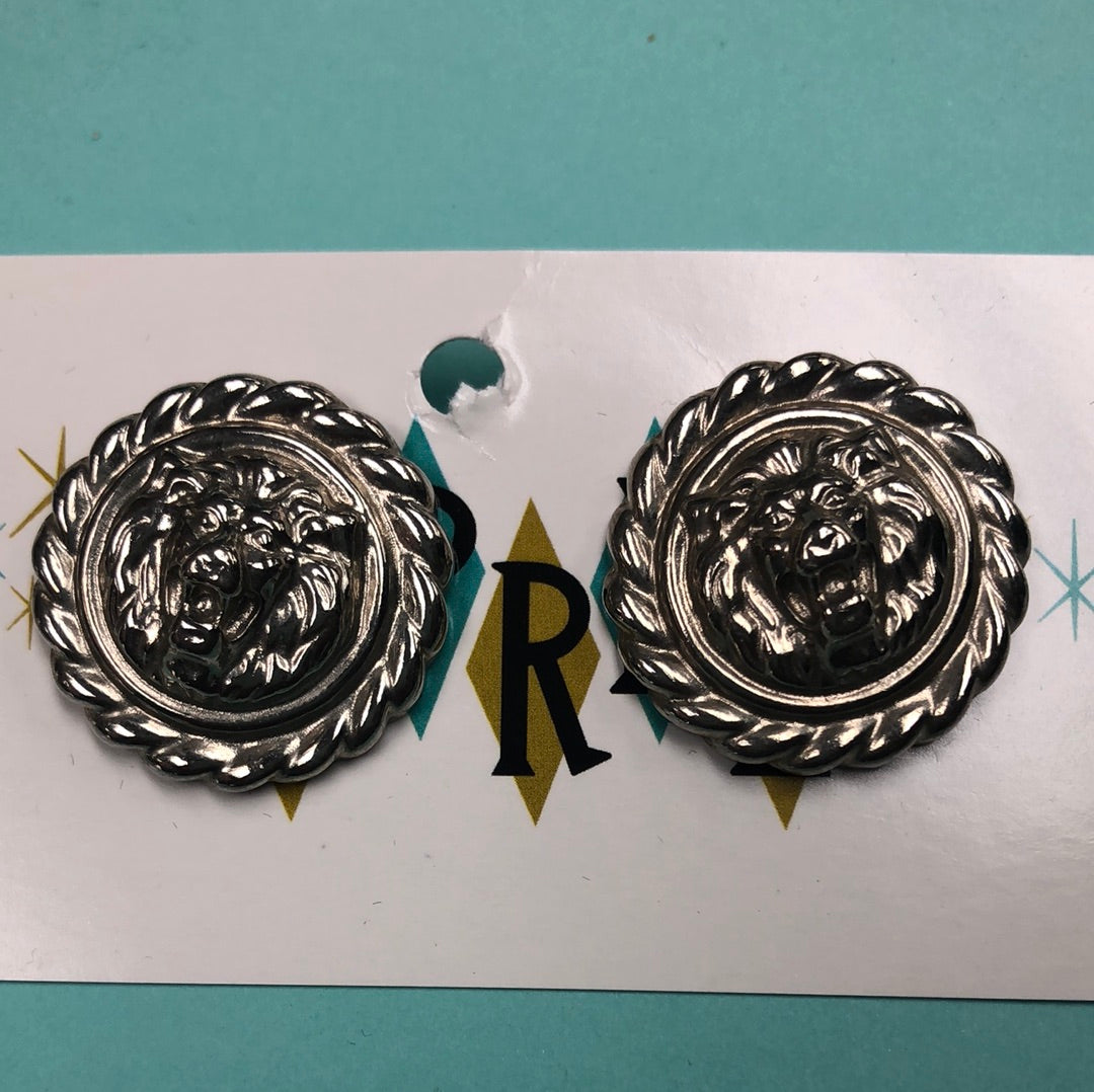 Silver Lion pierced earring set