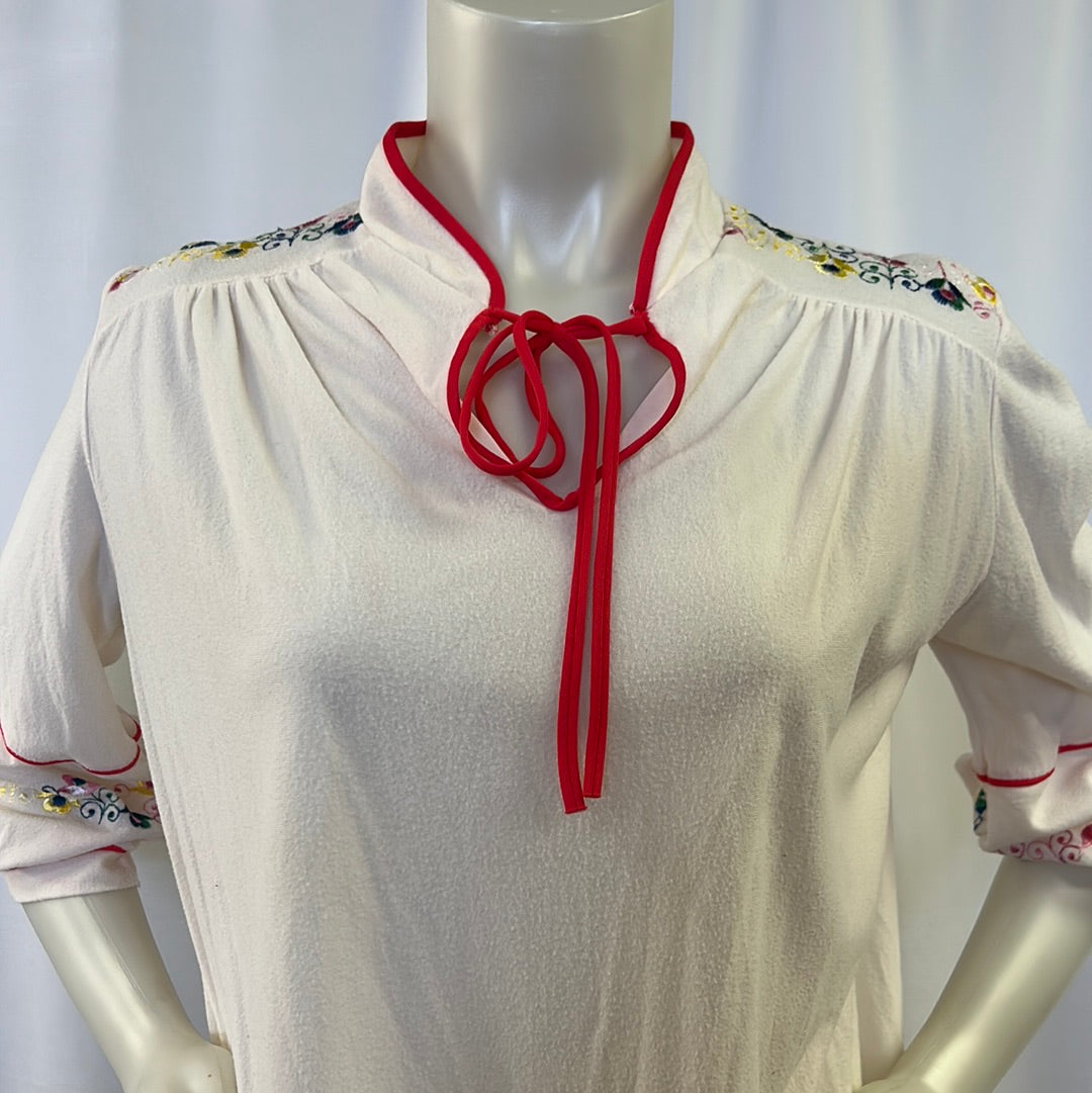 70s Embroidered Mid Sleeve Blouse