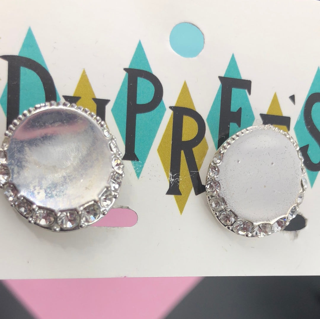 Round Silver clip on with clear rhinestone edge