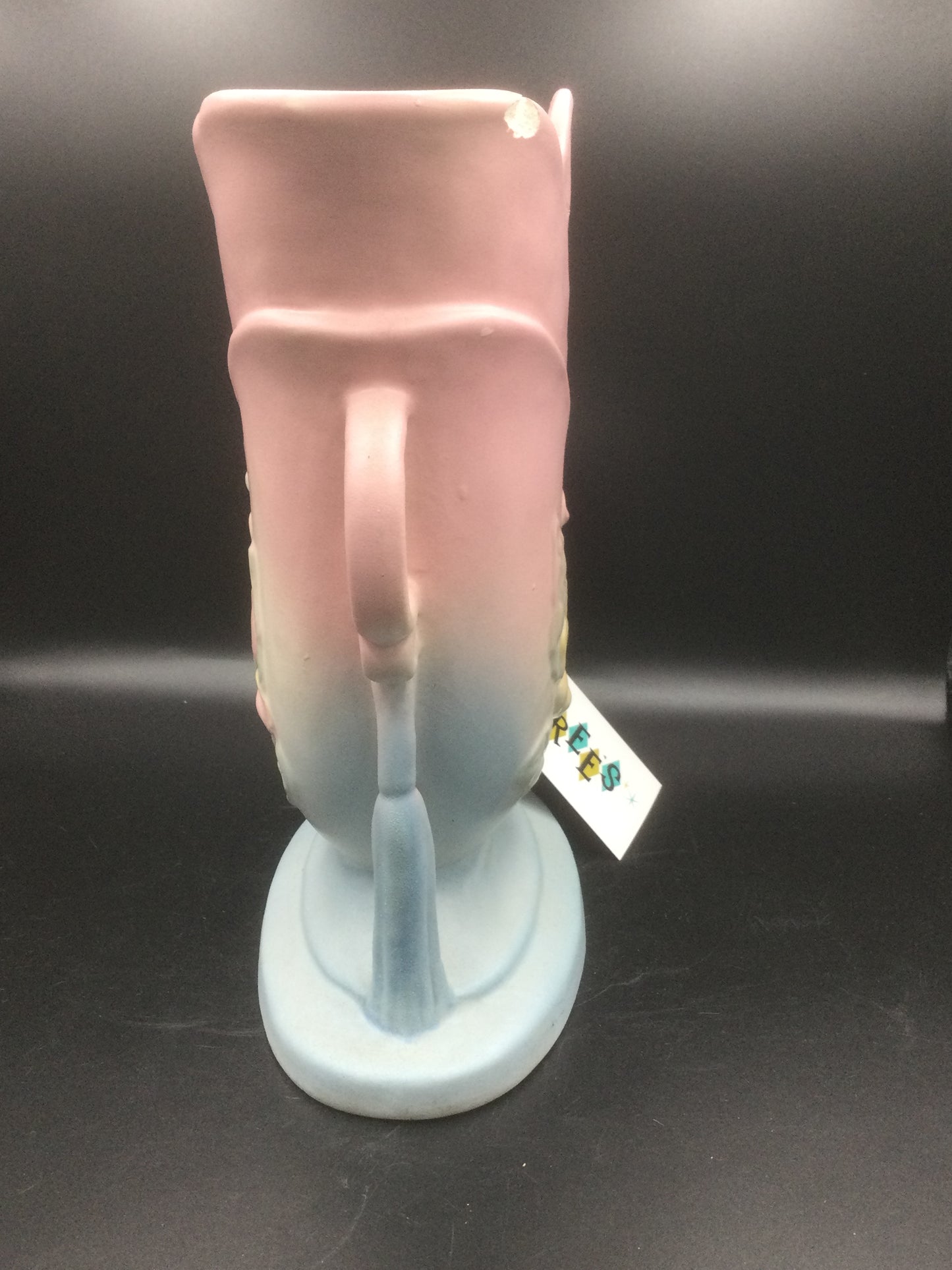 Hull Art 8.5" vase