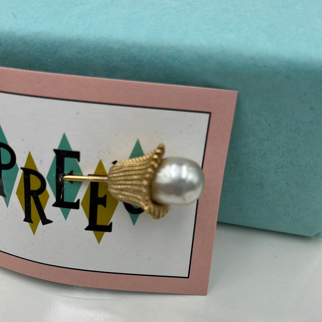 Sarah Coventry stick pin