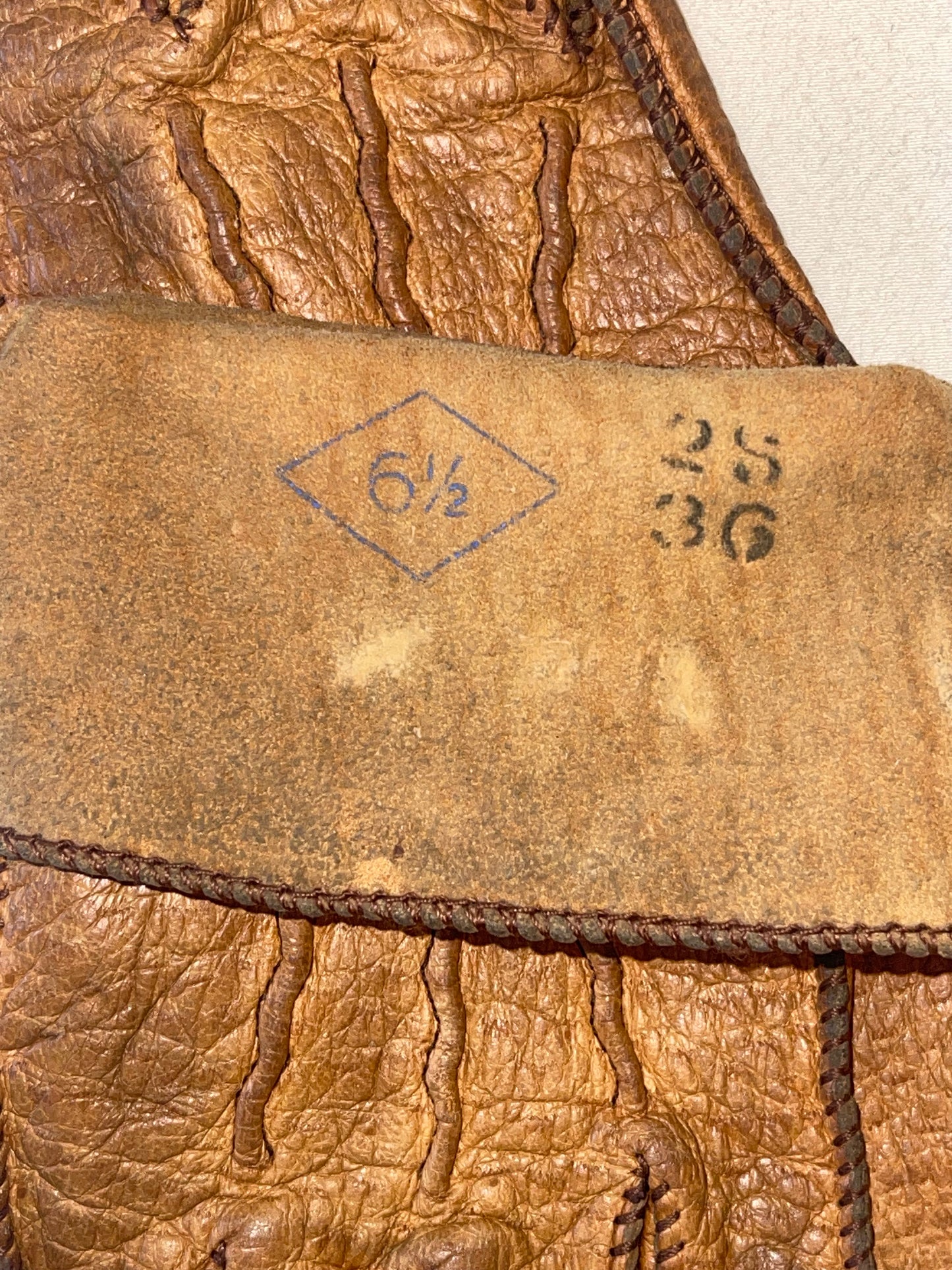 Light Brown Leather Driving Gloves